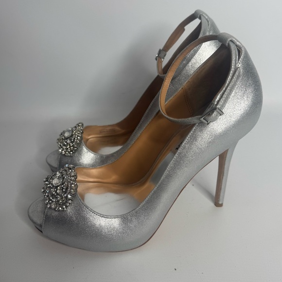 Badgley Mischka Silver Embellished Heels - Picture 5 of 11